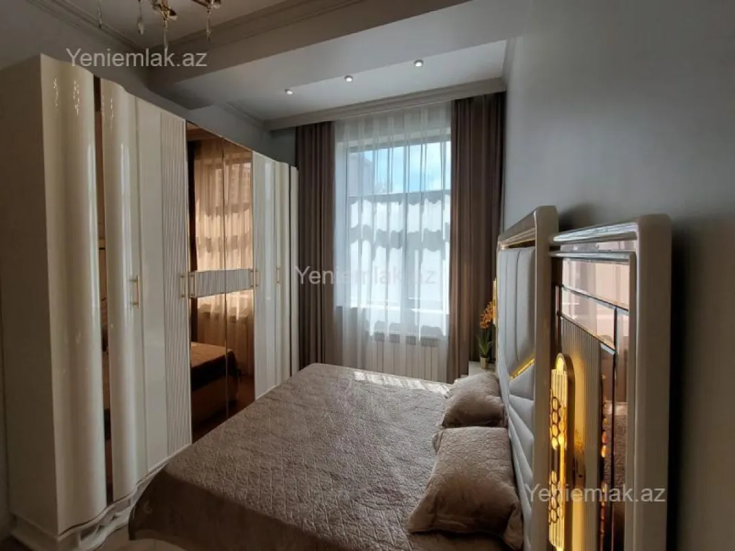 Satılır 3 otaqlı yeni tikili 118 m²