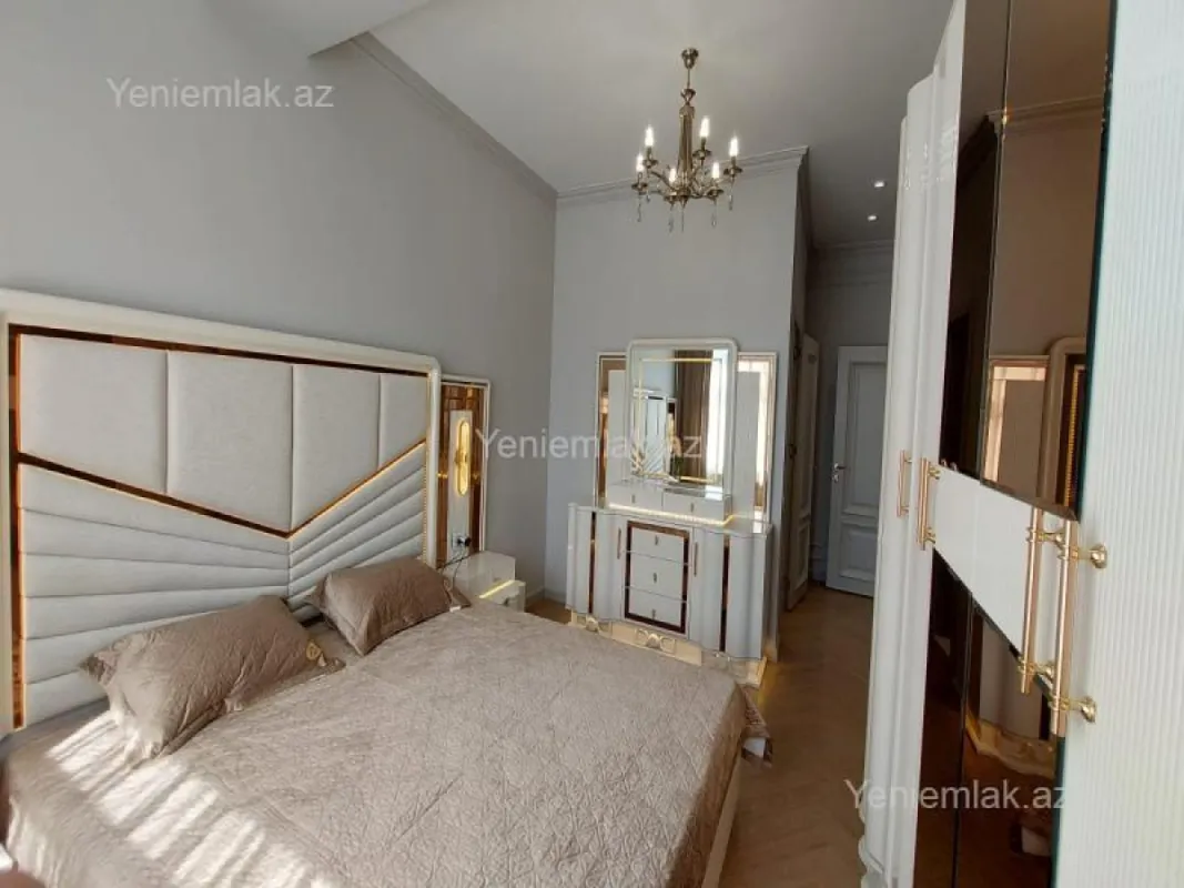 Satılır 3 otaqlı yeni tikili 118 m²