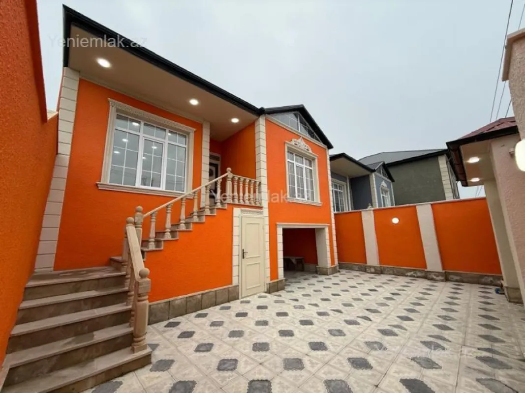 Satılır 4 otaqlı həyət evi 120 m²