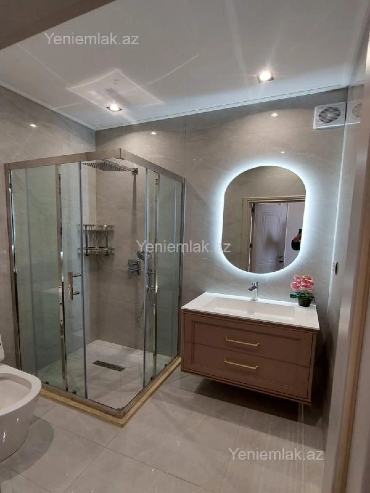 Satılır 3 otaqlı yeni tikili 118 m²