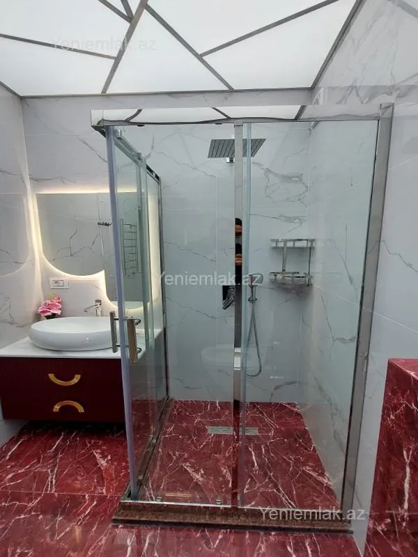 Satılır 3 otaqlı yeni tikili 118 m²