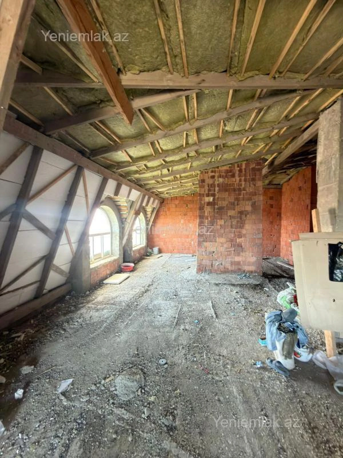 Satılır 3 otaqlı yeni tikili 100 m²