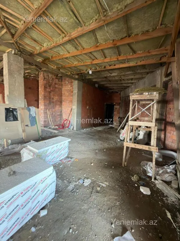 Satılır 3 otaqlı yeni tikili 100 m²