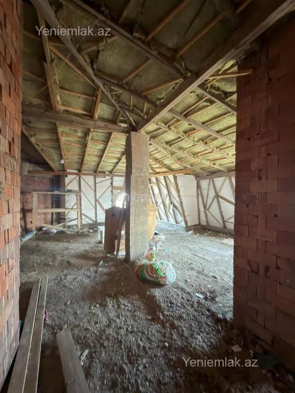 Satılır 3 otaqlı yeni tikili 100 m²