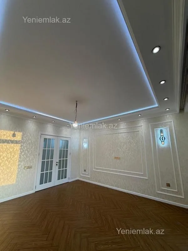 Satılır 3 otaqlı yeni tikili 115 m²