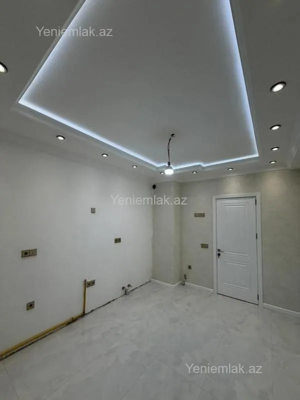 Satılır 3 otaqlı yeni tikili 115 m²