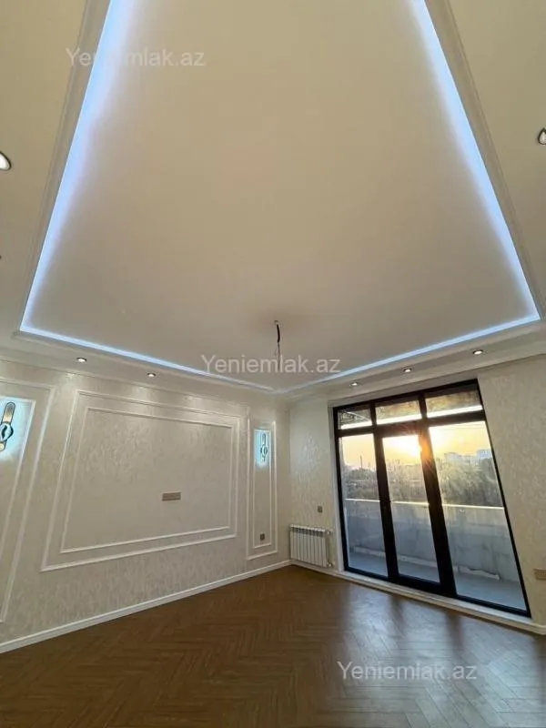 Satılır 3 otaqlı yeni tikili 115 m²