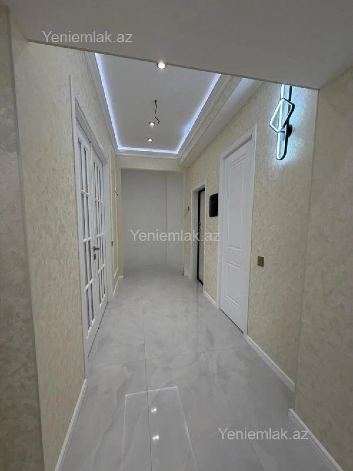 Satılır 3 otaqlı yeni tikili 115 m²