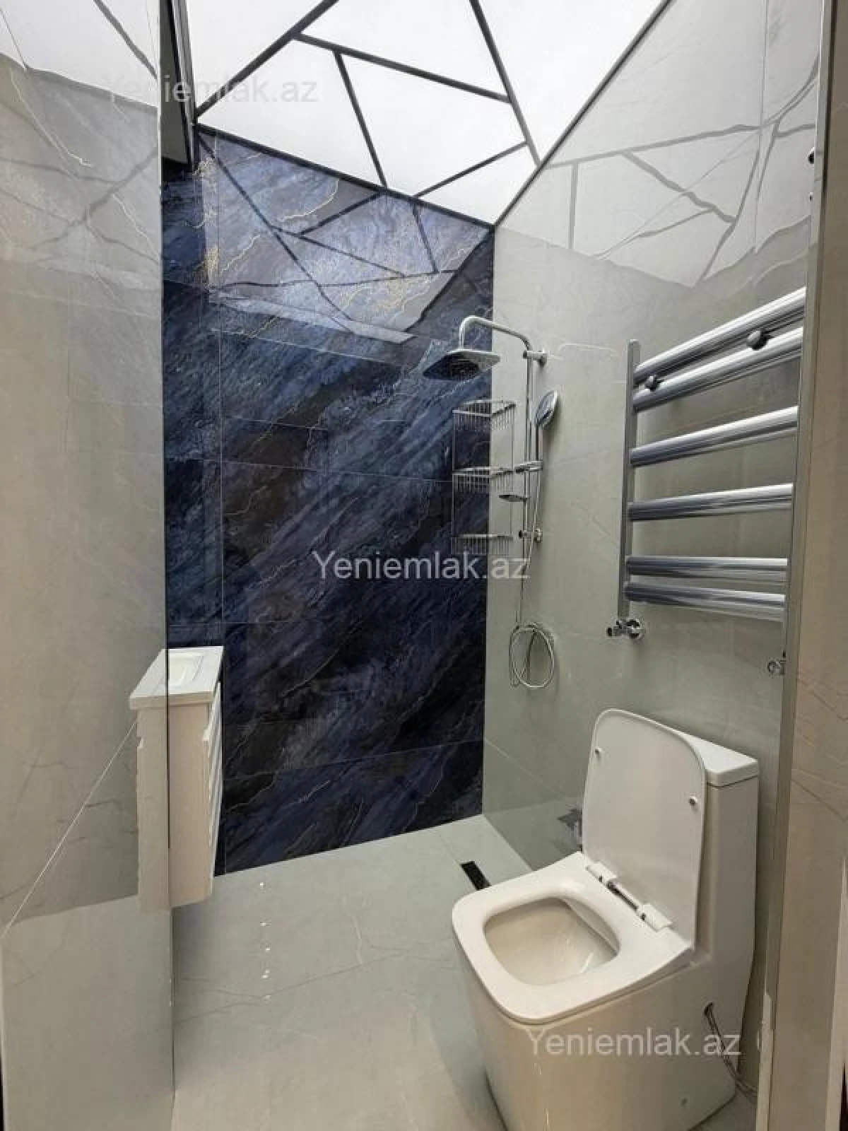 Satılır 3 otaqlı yeni tikili 115 m²