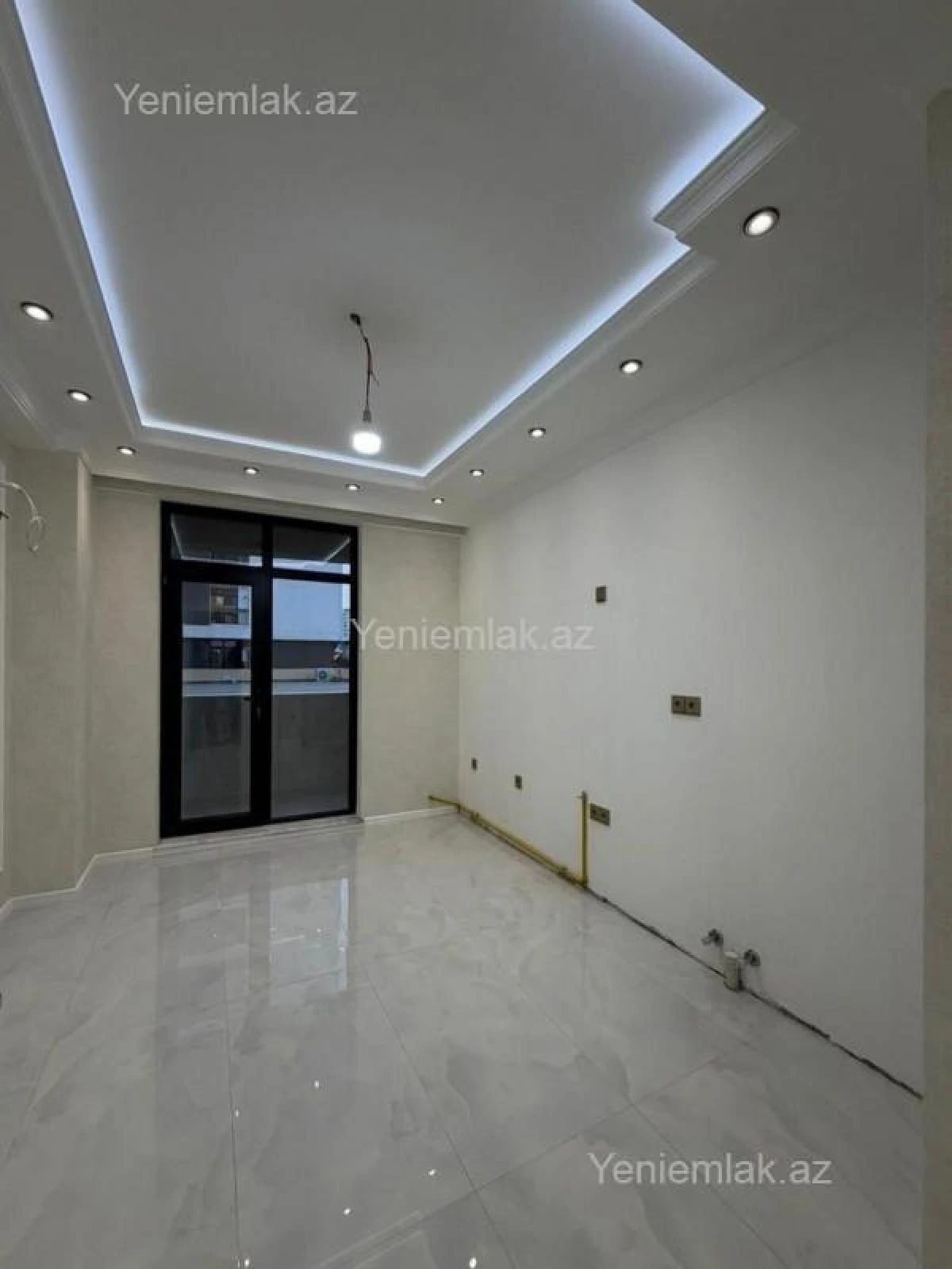 Satılır 3 otaqlı yeni tikili 115 m²