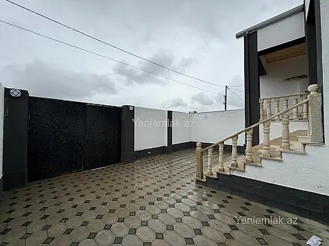 Satılır 3 otaqlı həyət evi 100 m²