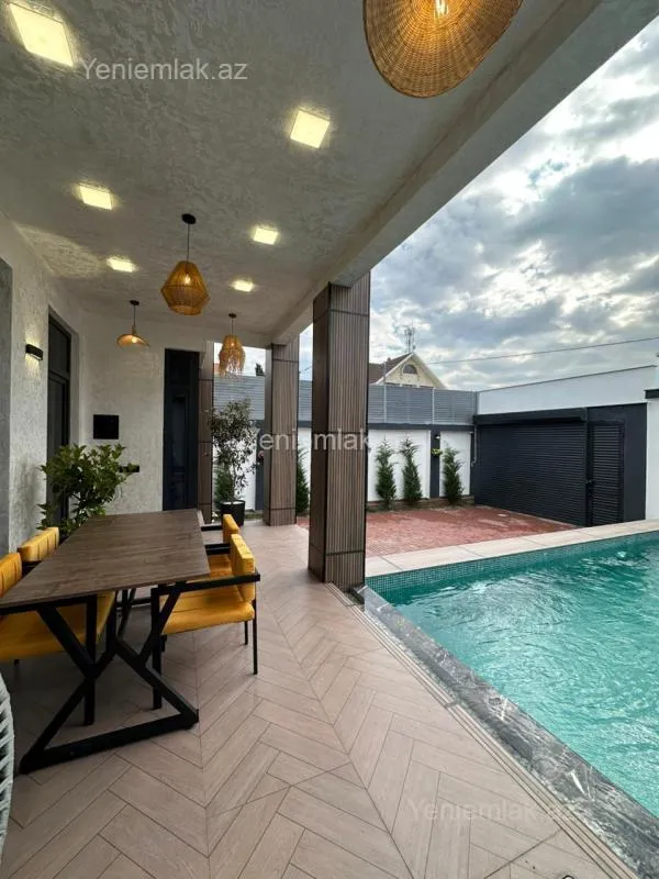 Satılır 4 otaqlı həyət evi 150 m²