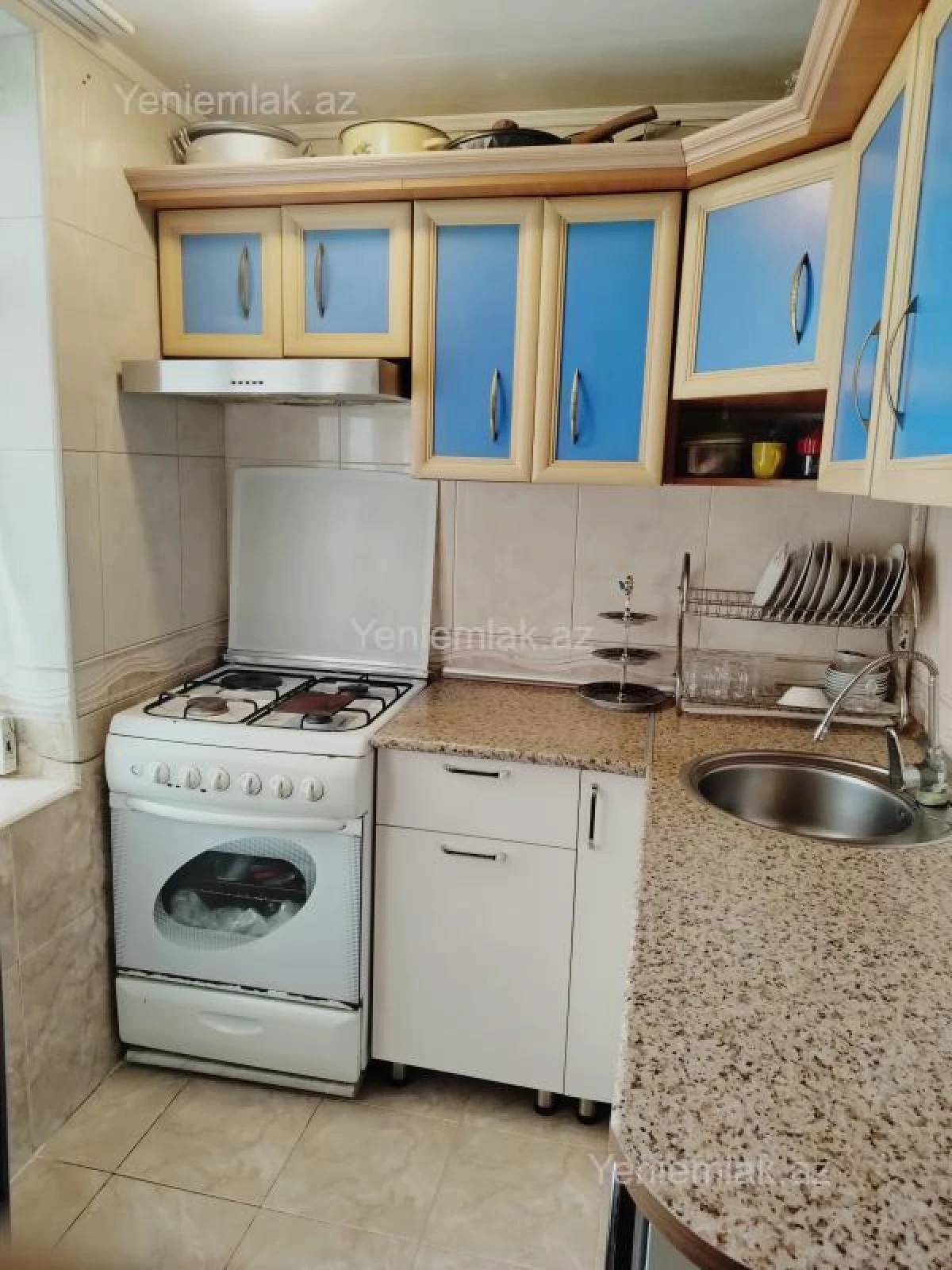 Satılır 3 otaqlı köhnə tikili 80 m²