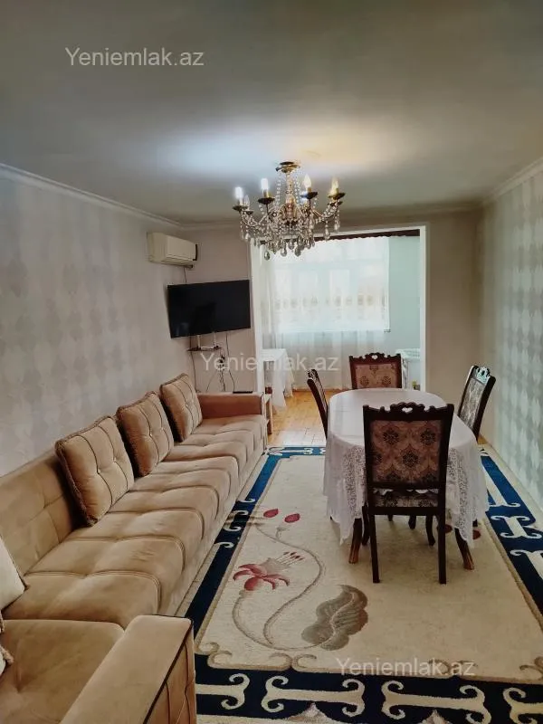 Satılır 3 otaqlı köhnə tikili 80 m²