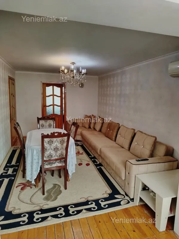 Satılır 3 otaqlı köhnə tikili 80 m²