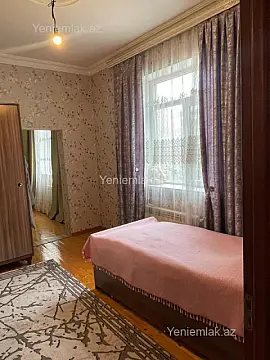 Satılır 4 otaqlı həyət evi 125 m²
