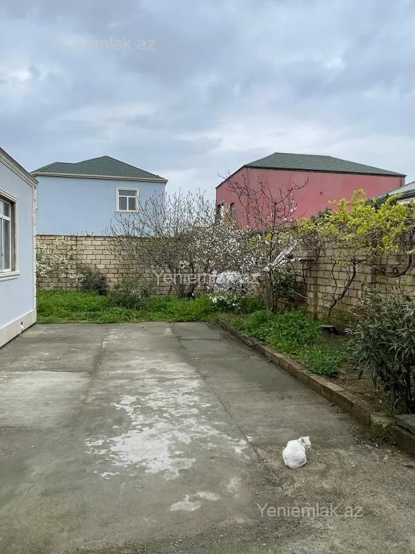 Satılır 4 otaqlı həyət evi 125 m²