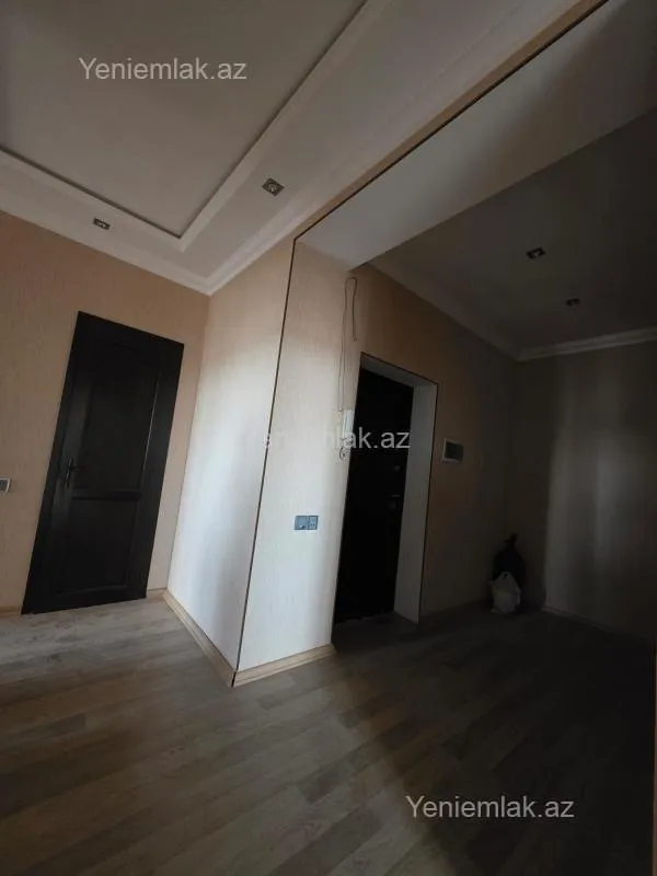 Satılır 3 otaqlı yeni tikili 110 m²