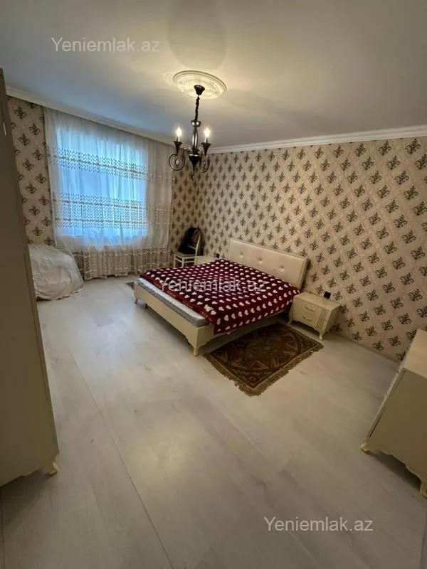 Satılır 4 otaqlı həyət evi 115 m²