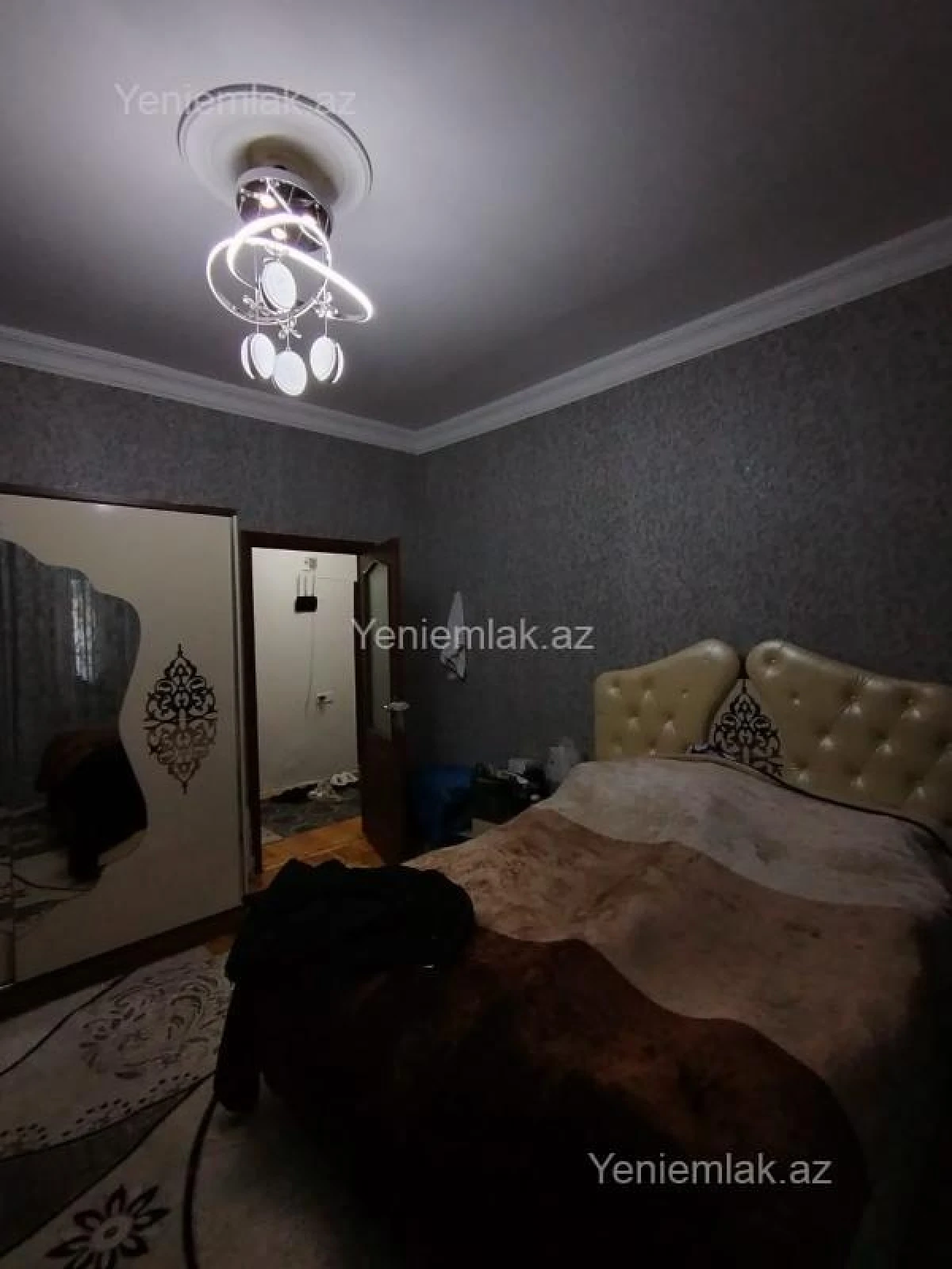 Satılır 4 otaqlı köhnə tikili 80 m²
