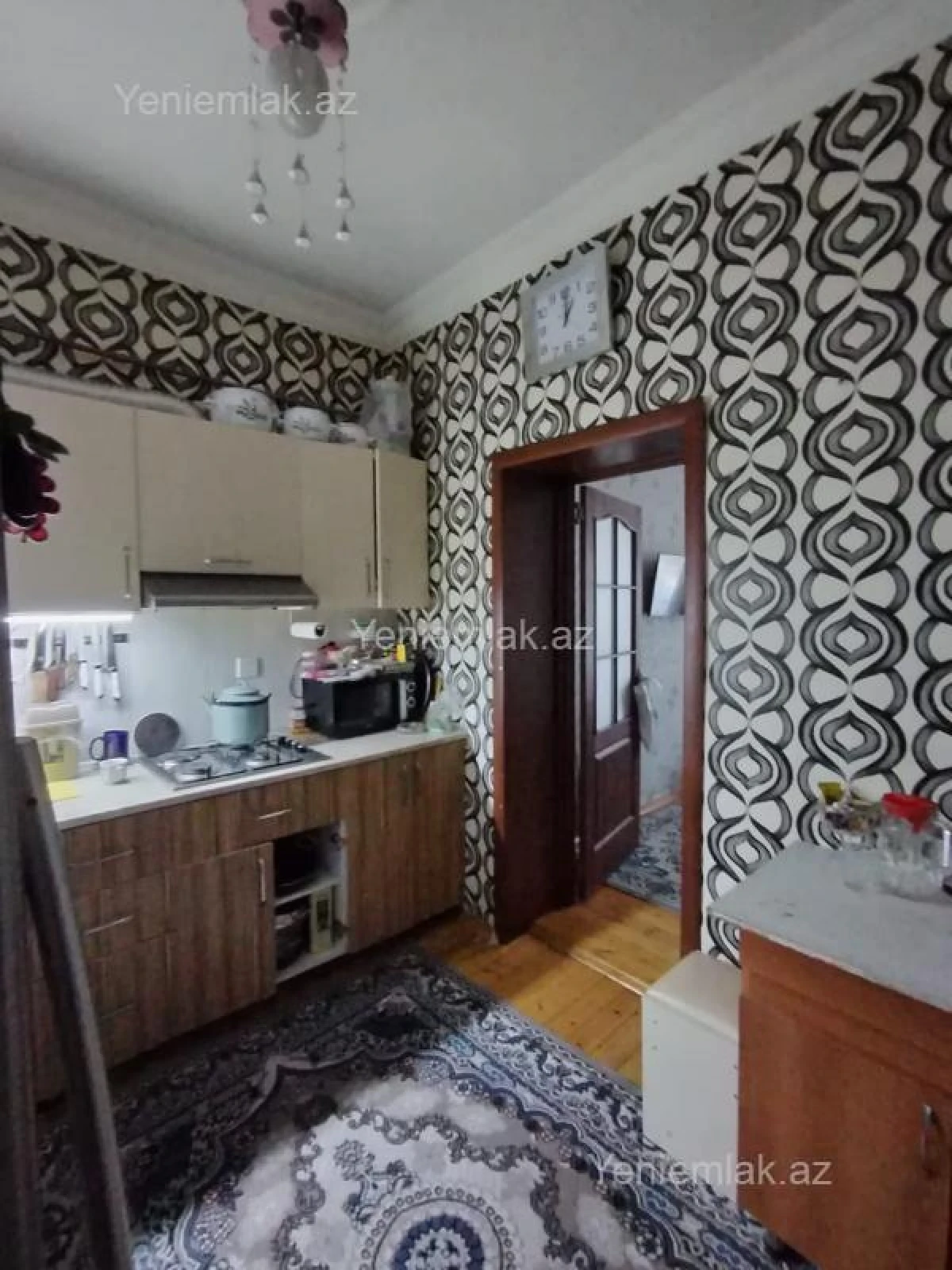Satılır 4 otaqlı köhnə tikili 80 m²