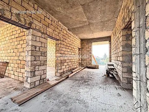 Satılır 14 otaqlı həyət evi 400 m²