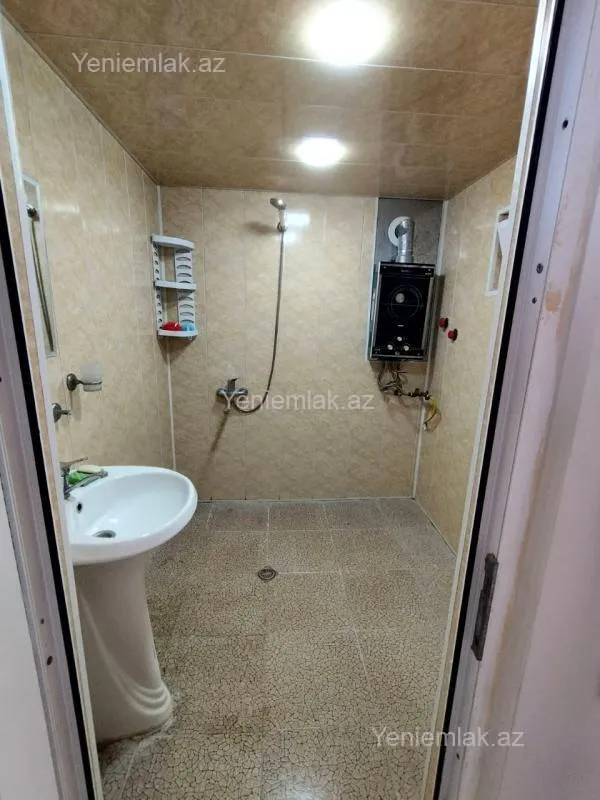 Satılır 4 otaqlı həyət evi 81.2 m²