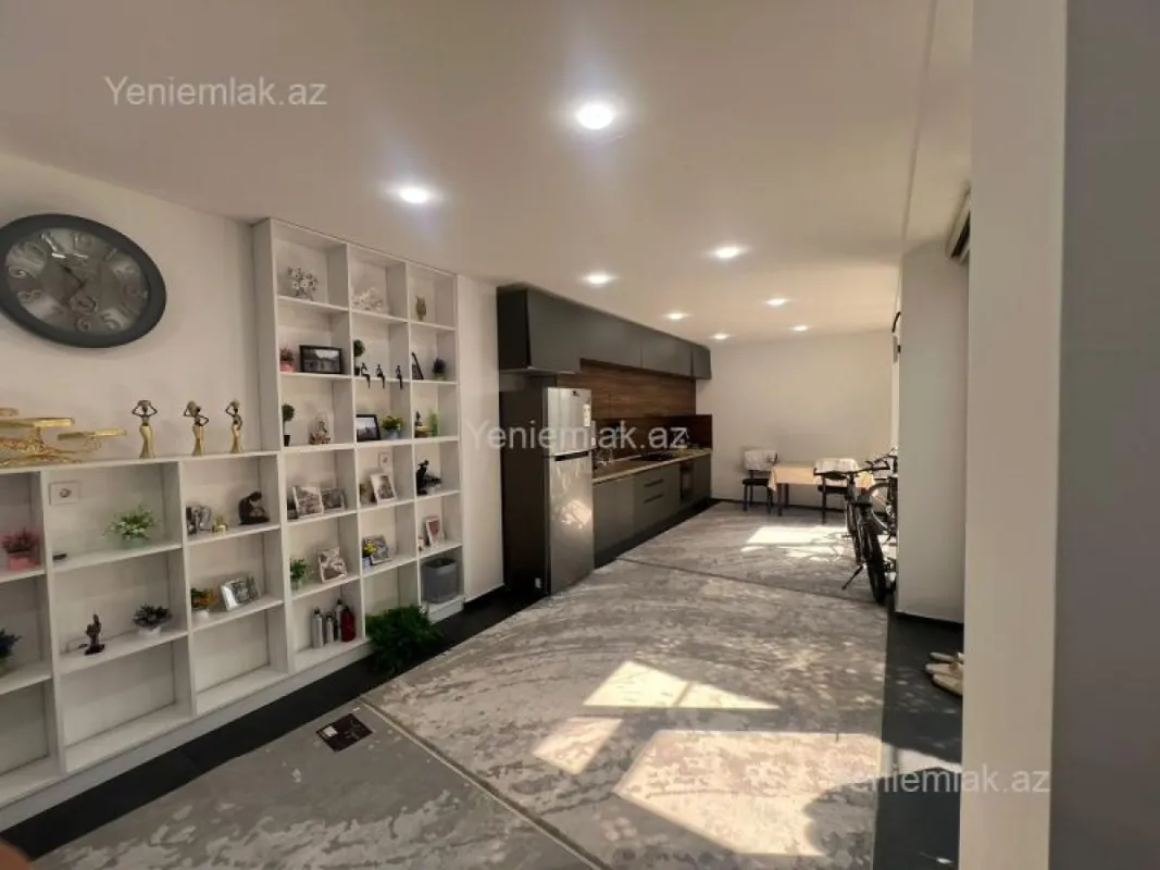 Satılır 6 otaqlı həyət evi 432 m²