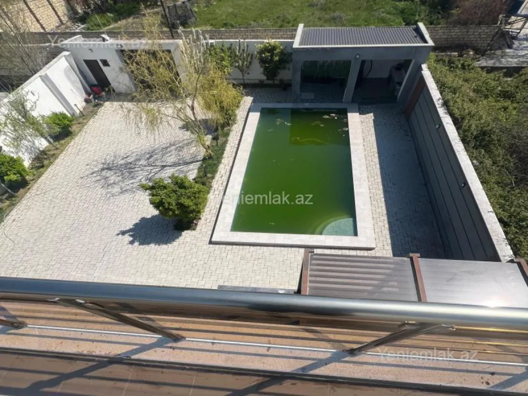 Satılır 6 otaqlı həyət evi 432 m²
