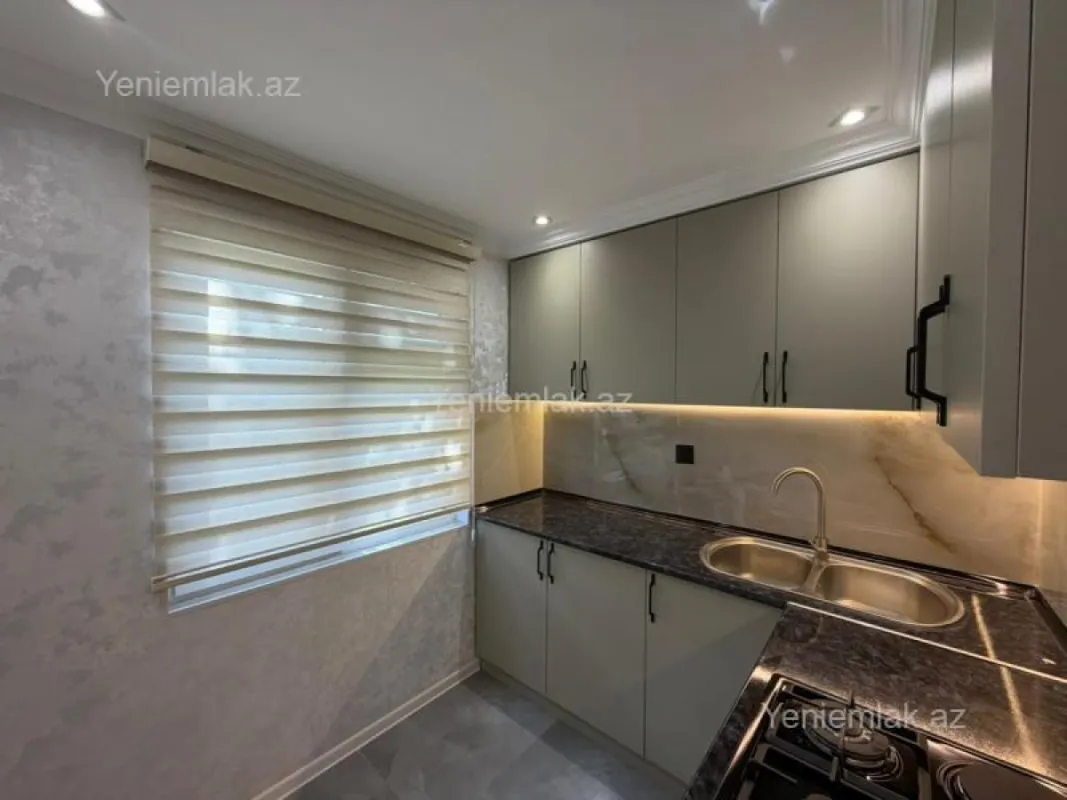 Satılır 3 otaqlı köhnə tikili 60 m²