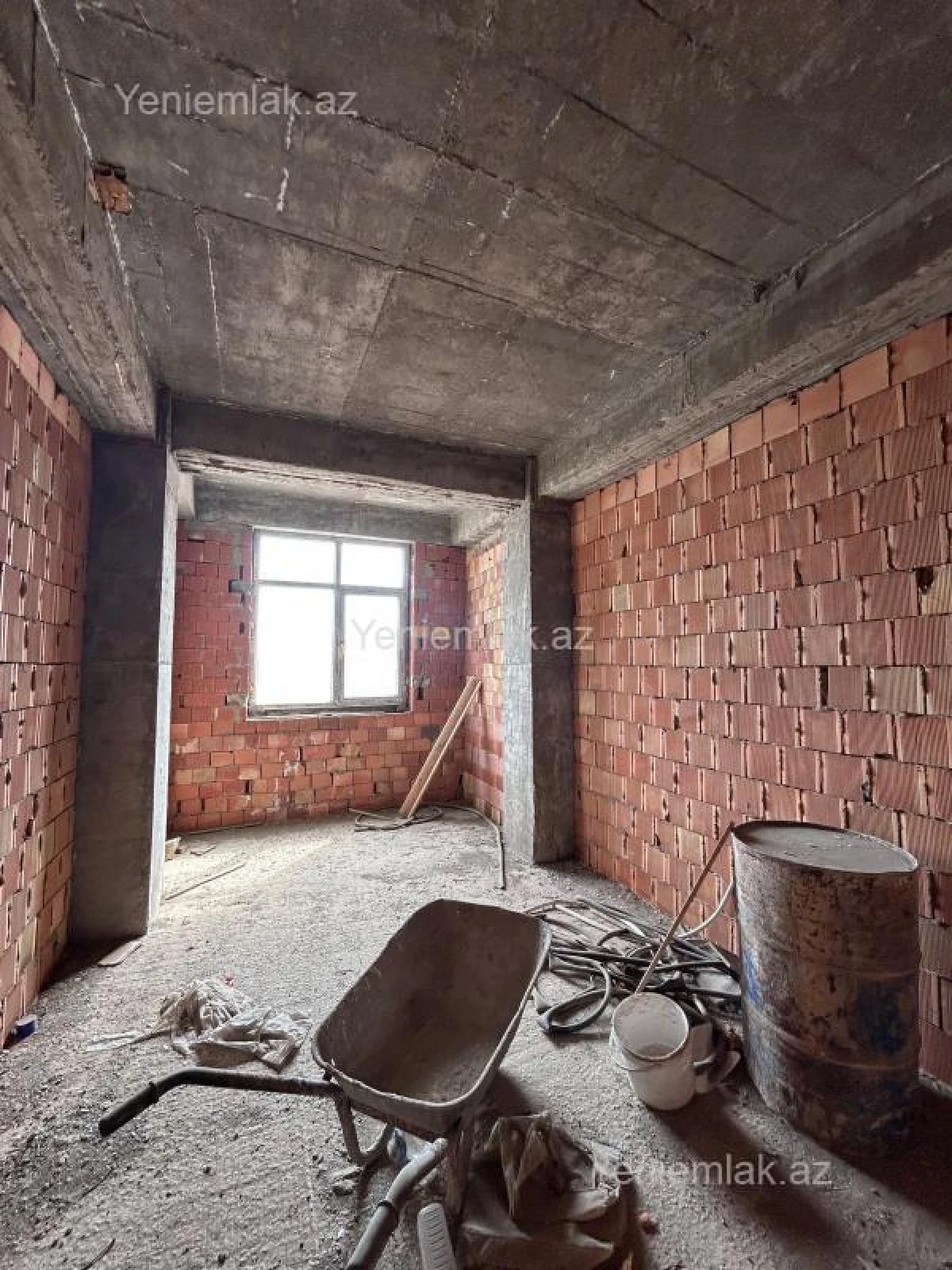 Satılır 2 otaqlı yeni tikili 65 m²