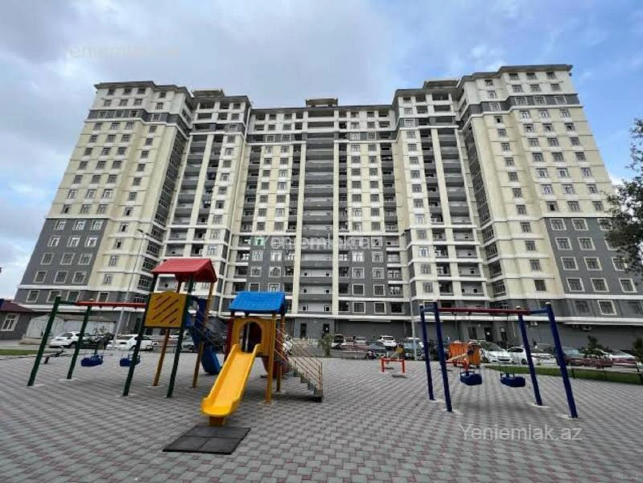 Satılır 2 otaqlı yeni tikili 72 m²