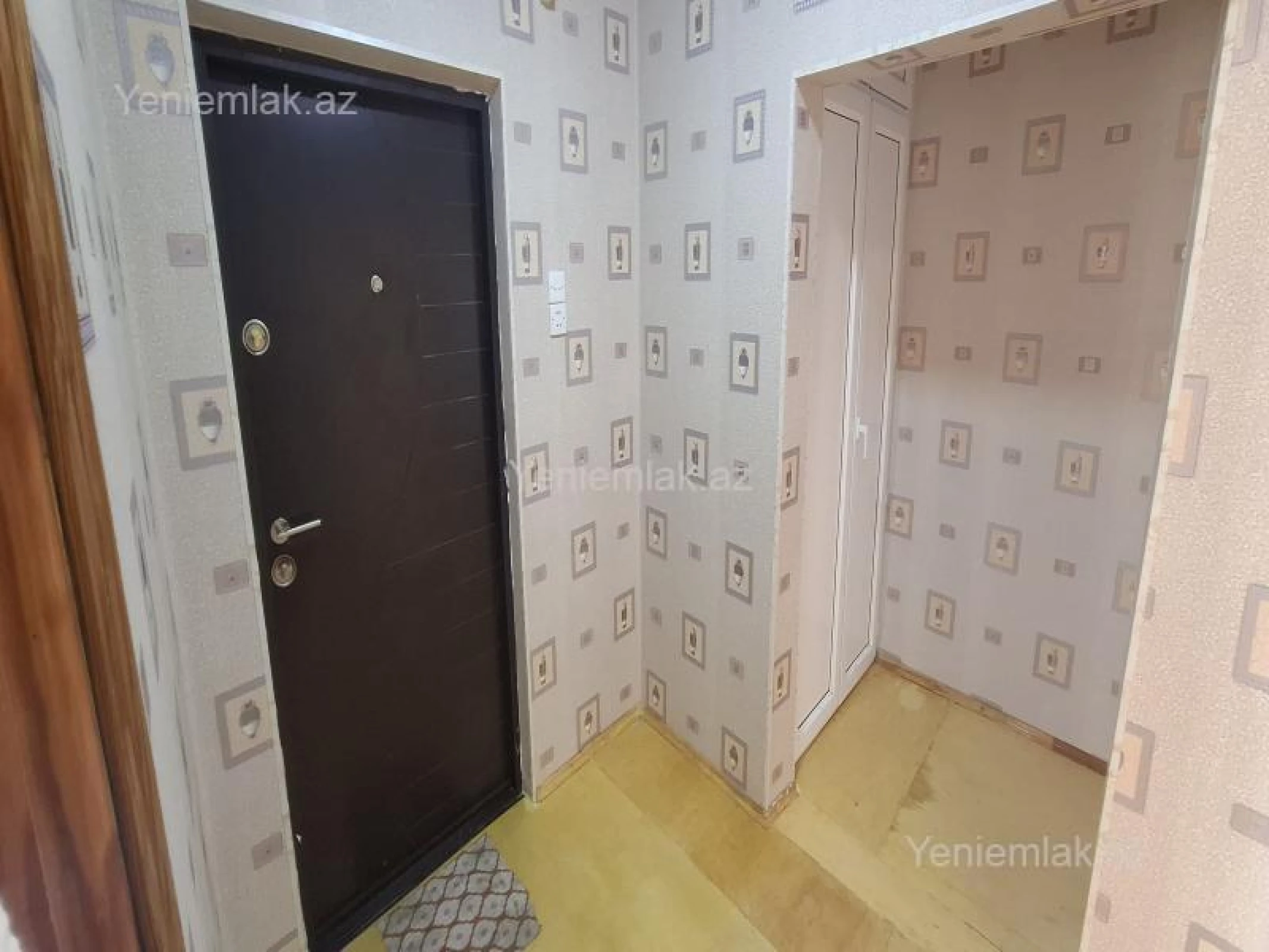Satılır 2 otaqlı köhnə tikili 56 m²