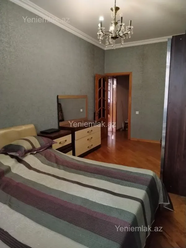 Satılır 4 otaqlı yeni tikili 133 m²