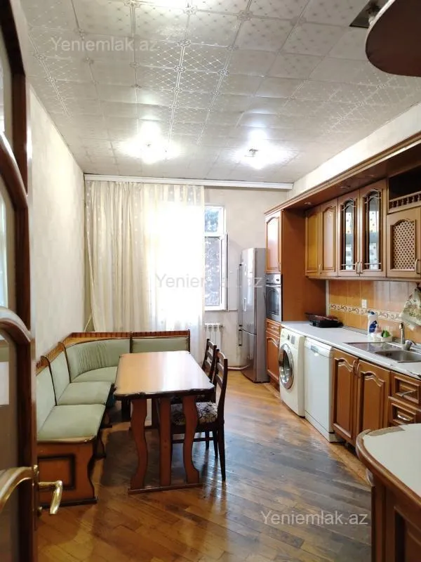 Satılır 4 otaqlı yeni tikili 133 m²