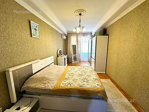 Satılır 4 otaqlı yeni tikili 210 m²