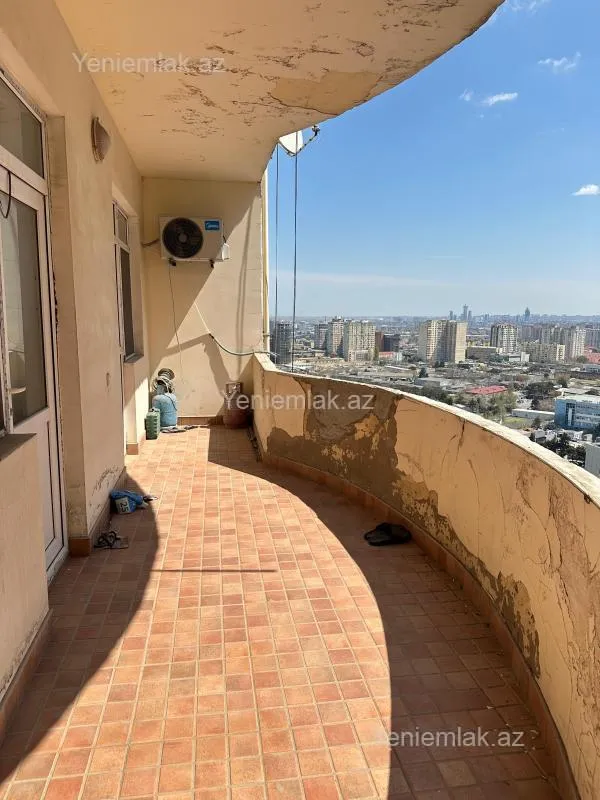 Satılır 4 otaqlı yeni tikili 210 m²
