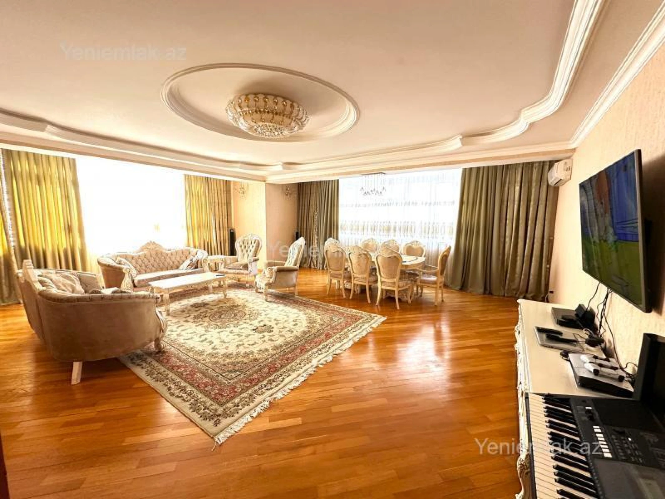 Satılır 4 otaqlı yeni tikili 210 m²