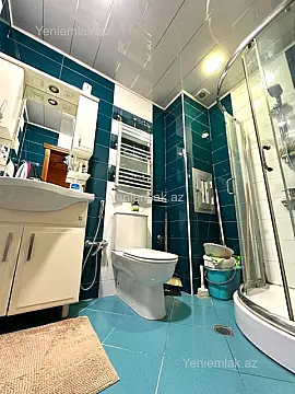 Satılır 4 otaqlı yeni tikili 210 m²