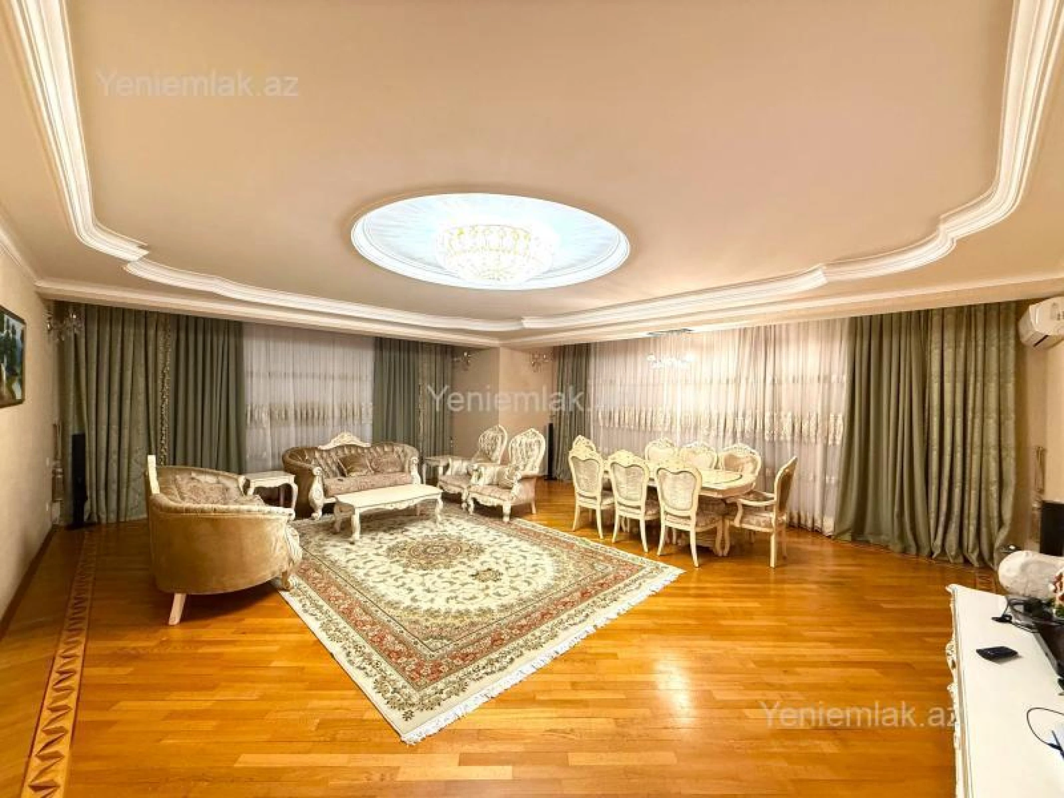 Satılır 4 otaqlı yeni tikili 210 m²