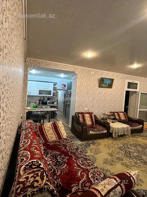 Satılır 2 otaqlı köhnə tikili 66 m²