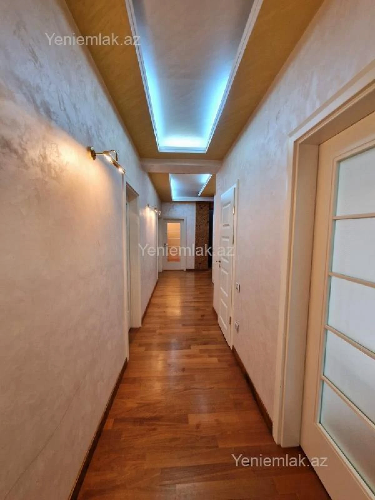 Satılır 4 otaqlı yeni tikili 195 m²