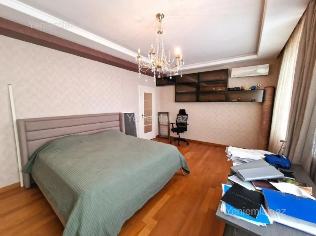 Satılır 4 otaqlı yeni tikili 195 m²
