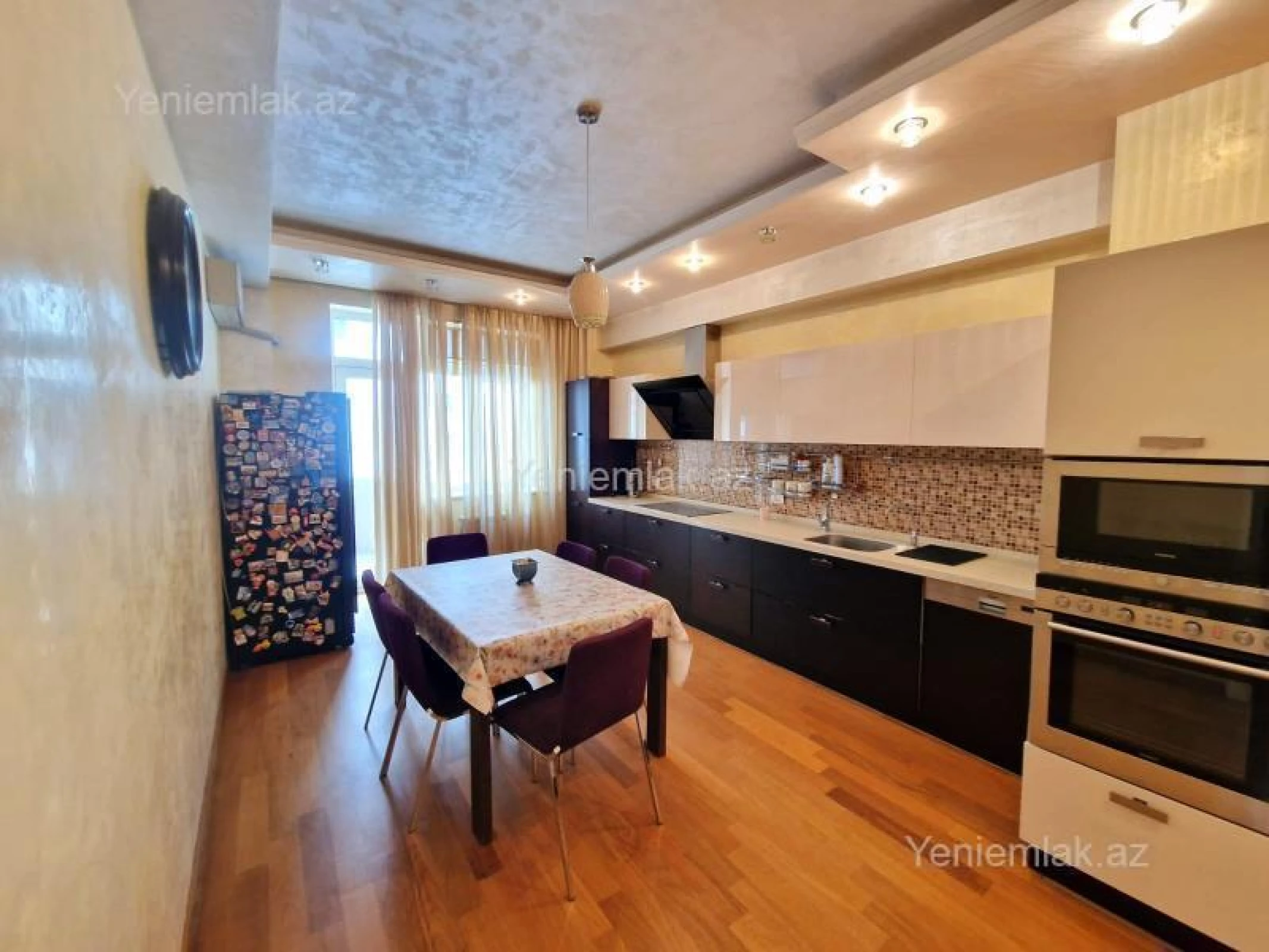 Satılır 4 otaqlı yeni tikili 195 m²