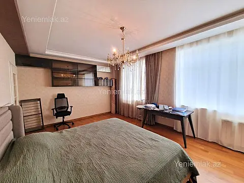 Satılır 4 otaqlı yeni tikili 195 m²