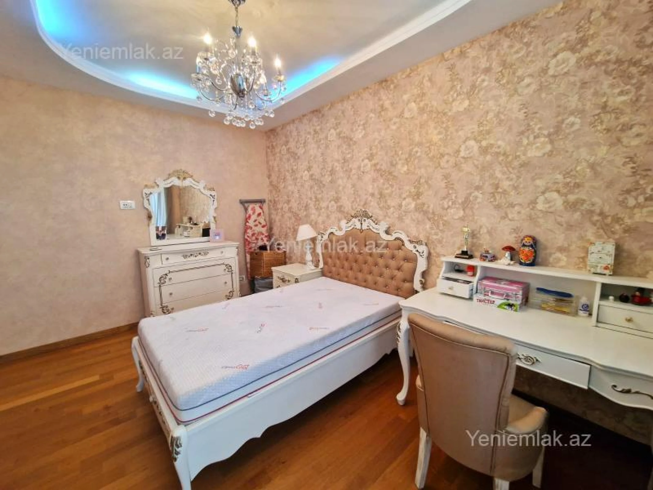 Satılır 4 otaqlı yeni tikili 195 m²