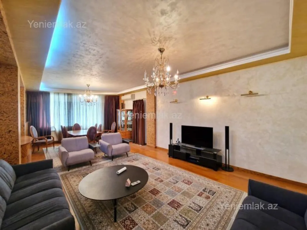 Satılır 4 otaqlı yeni tikili 195 m²