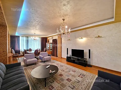 Satılır 4 otaqlı yeni tikili 195 m²