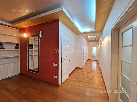 Satılır 4 otaqlı yeni tikili 195 m²