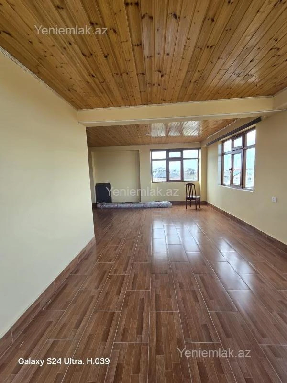 Satılır 9 otaqlı həyət evi 450 m²